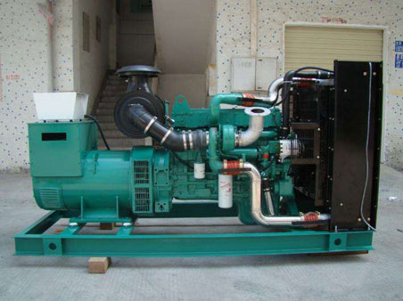 兴隆华侨农场1100kw康明斯柴油发电机组图片 兴隆华侨农场1100kw康明斯柴油发电机组图片